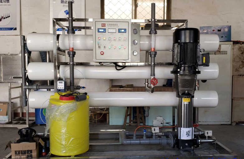 1-10噸小型<a href=http://m.njsatuo.com/fstcjssb/ target=_blank class=infotextkey>反滲透凈水設備</a>